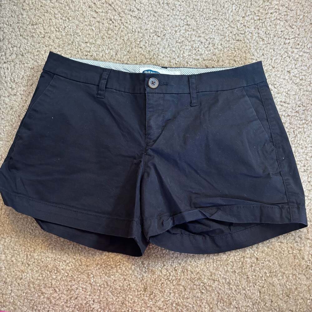 Old Navy Everyday Short Women's Size 2 Black Chino 3 Inch Inseam